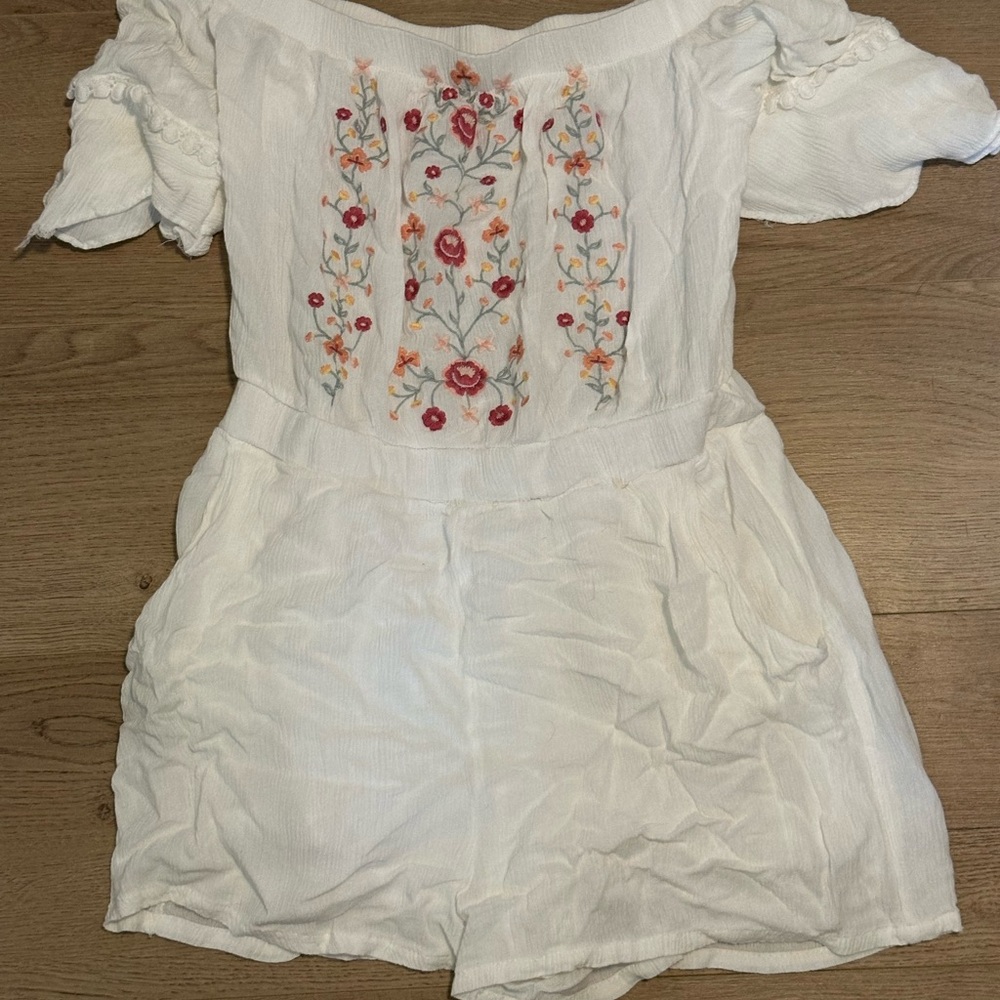 Coco + Jaimeson White Floral Embroidered Off-Shoulder Romper